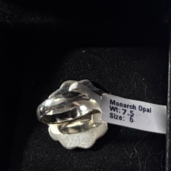 ✨ Monarch Opal Ring – Sterling Silver – Size 6 ✨ - Picture 4 of 5